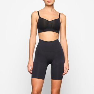 SKIMS Seamless Sculpt Mid Waist BUTT LIFTING SHORT